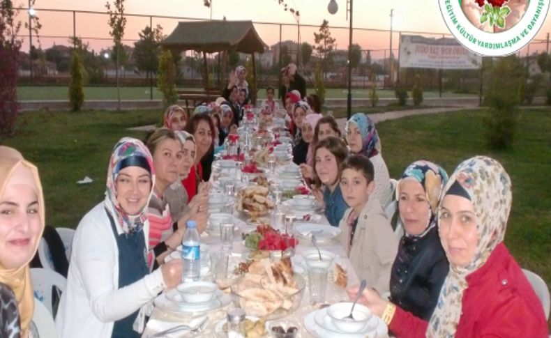 Yediveren Derneği her kesimden bayanları buluşturdu