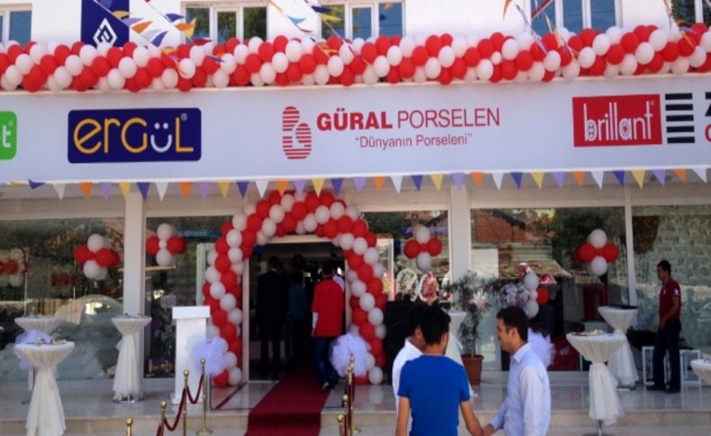 Yeniçubuk’ta açılan AVM’de 25 kişiye iş imkanı