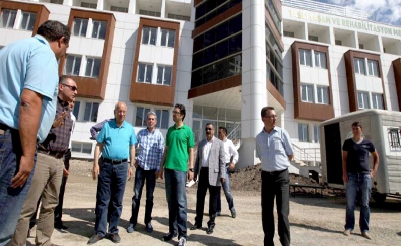 Yenimahalle Belediye Başkanı Yaşar, çalışmaları yerinde inceledi
