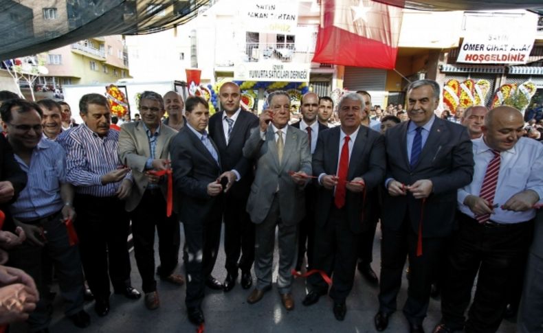 Yumurta satıcıları dernek çatısında buluştu