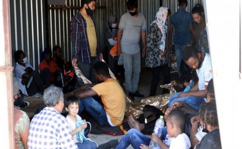 Yunanistan tarafından denize bırakılan göçmenler kurtarıldı