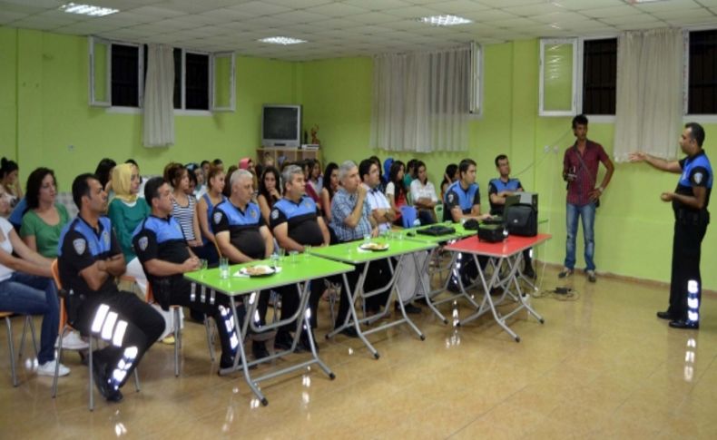 Yurt öğrencileri sanal tehlikelere karşı uyarıldı