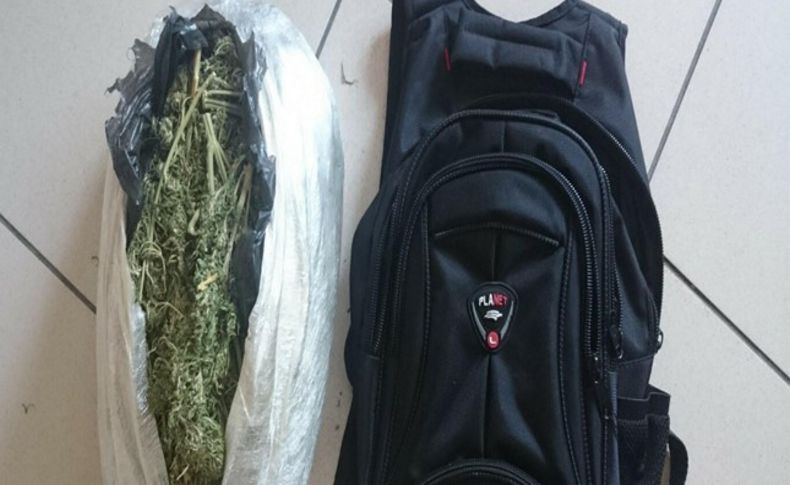 İzmir'de sokak satıcısı 4 kişi tutuklandı