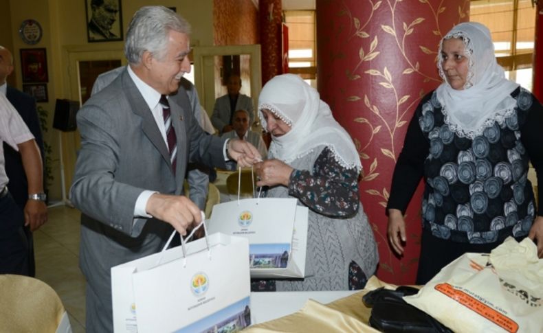 Zihni Aldırmaz şehit annelerini unutmadı