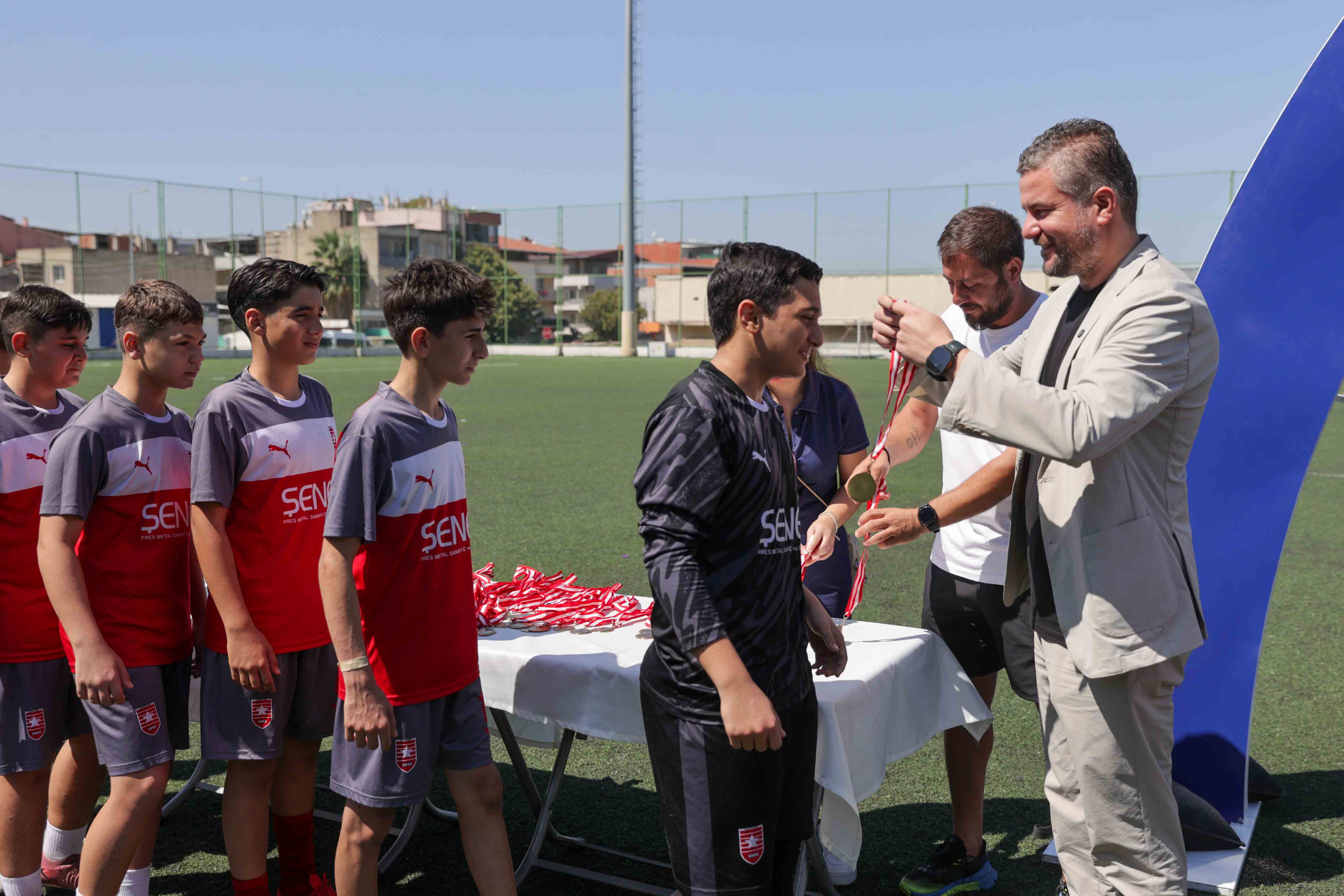 BUCA BELEDİYESİ 2. GELENEKSEL ZAFER KUPASI SONA ERDİ