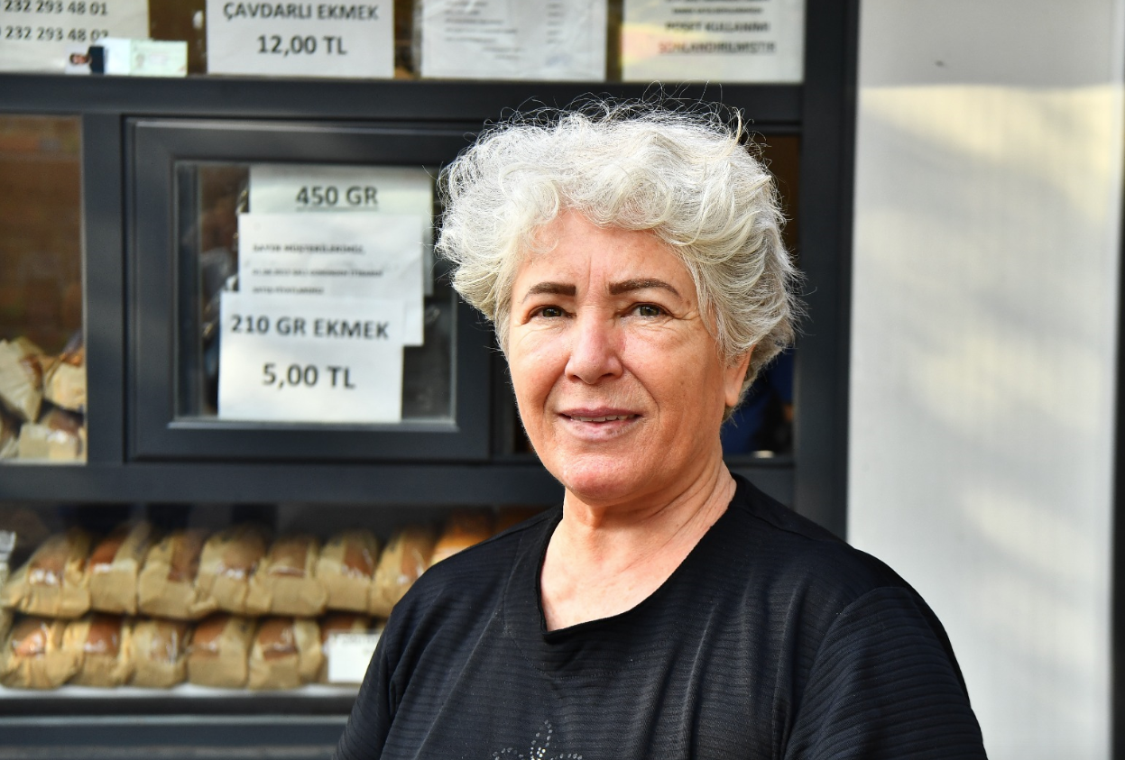 İzmir Büyükşehir Belediyesi ucuz ve sağlıklı ekmek üretiyor