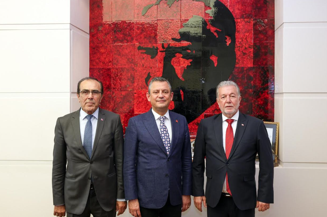 İESOB Başkanı Ata’dan CHP Lideri Özel'e ziyaret