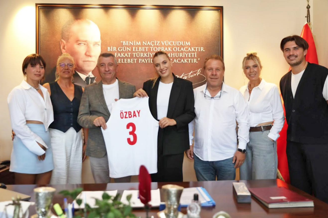 Voleybolun yıldızı Güzelbahçe’de antrenman yapacak