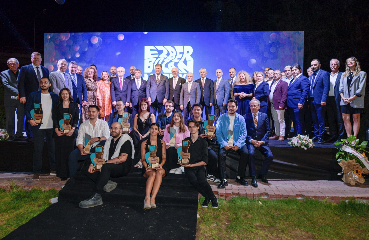 Ezber Bozan Tasarımcılar ödüllerine kavuştu