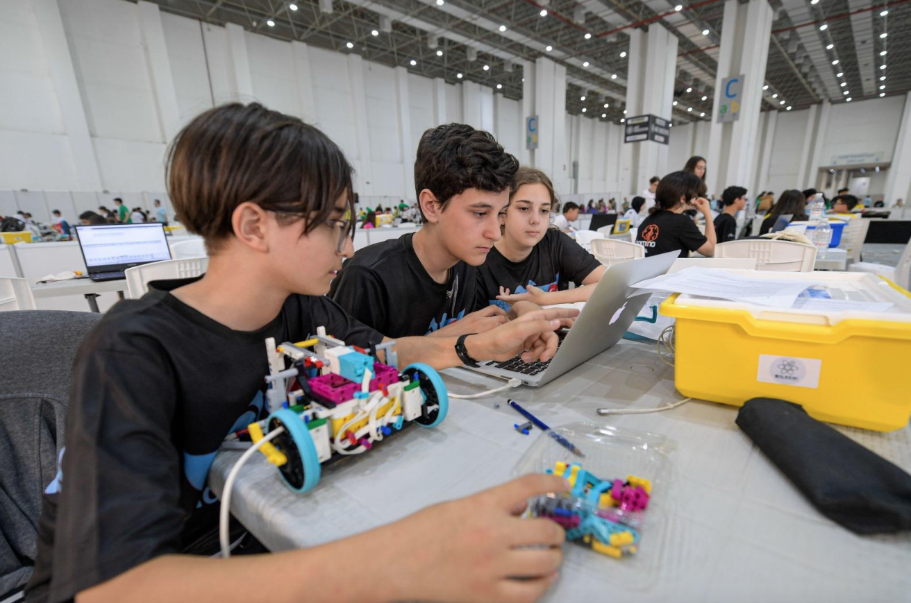 İzmir Dünya Robot Olimpiyatı 2024 finaline ev sahipliği yapmaya hazırlanıyor