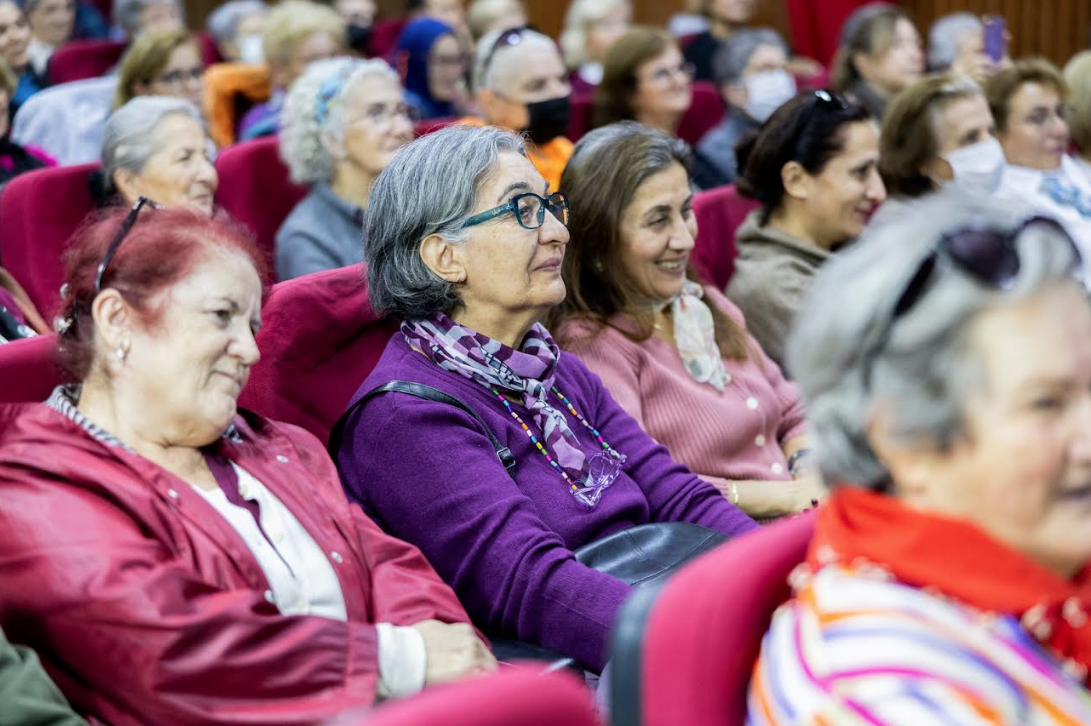 Balçova’da 3. Yaş üniversitesine büyük ilgi