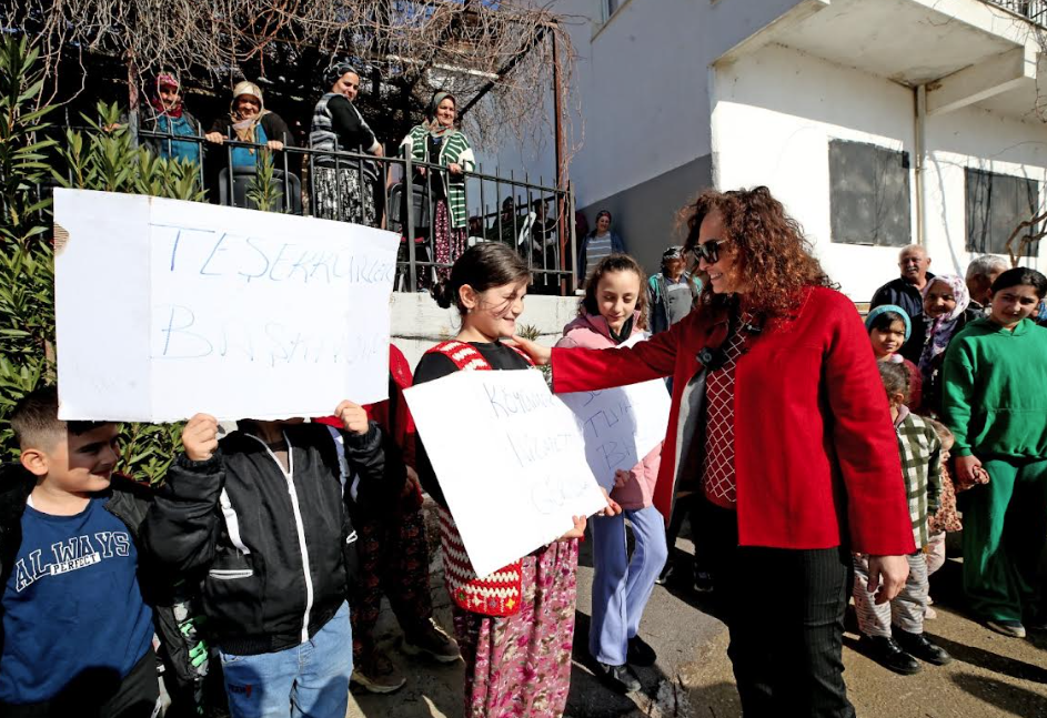 Başkan Ünsal sözünü tuttu; Sancaklı’ya futbol sahası ve oyun alanı geliyor