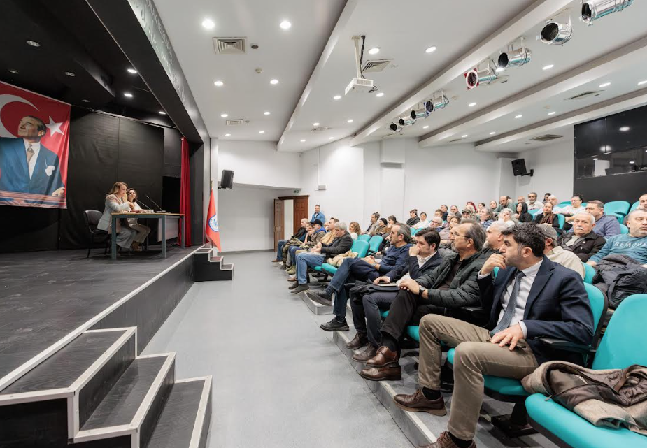 Başkan Mutlu Sevgi Yolu esnafıyla buluştu