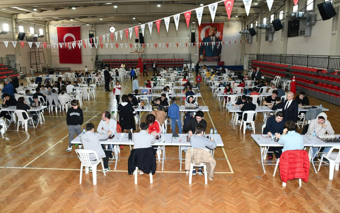 Çiğli Belediyesi’nden Satranç Turnuvası