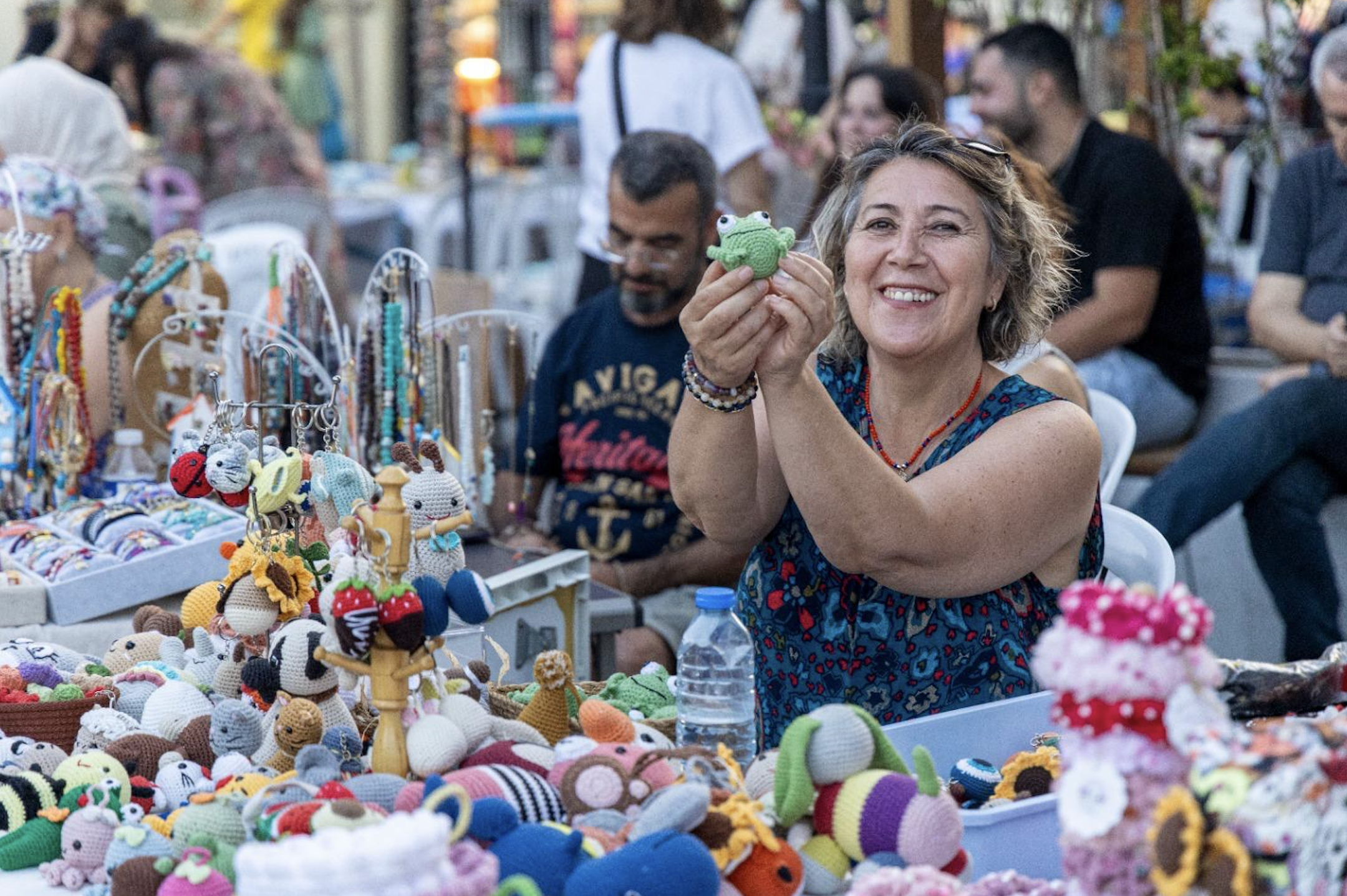 Karşıyaka Çarşısı kadın emeğiyle renkleniyor