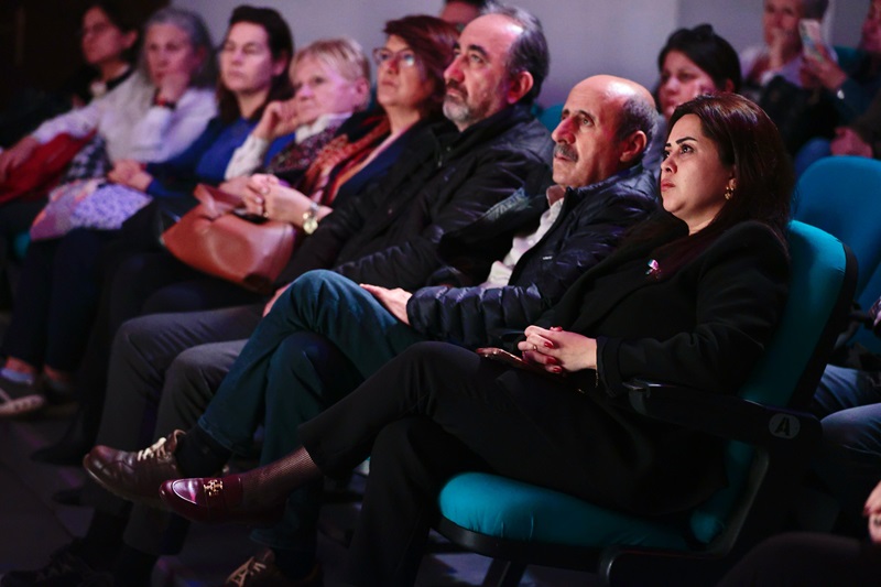 Konak’ta Çanakkale şehitlerine anlamlı anma