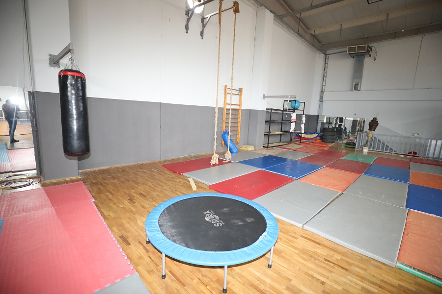 Gümüldür Spor Salonu yenilendi