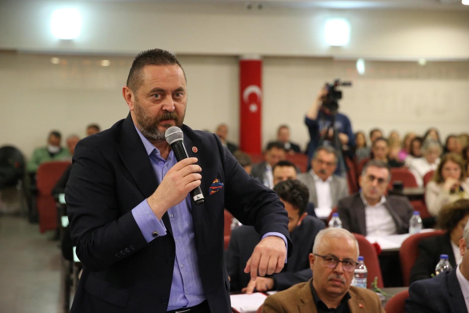 AK Partili Meclis Üyelerinden Başkan Ünsal’a: YOLUNDA GİTMEYEN BİR ŞEYLER VAR