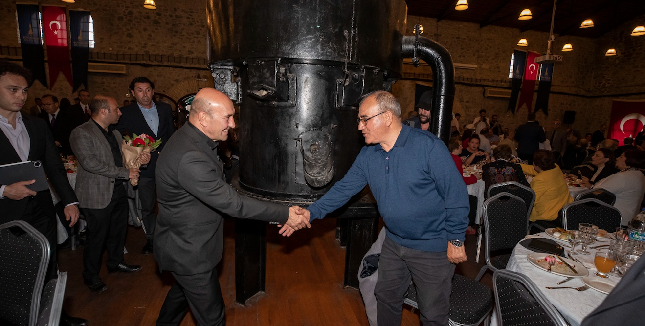Soyer İzmir’deki Karadenizlilerle buluştu