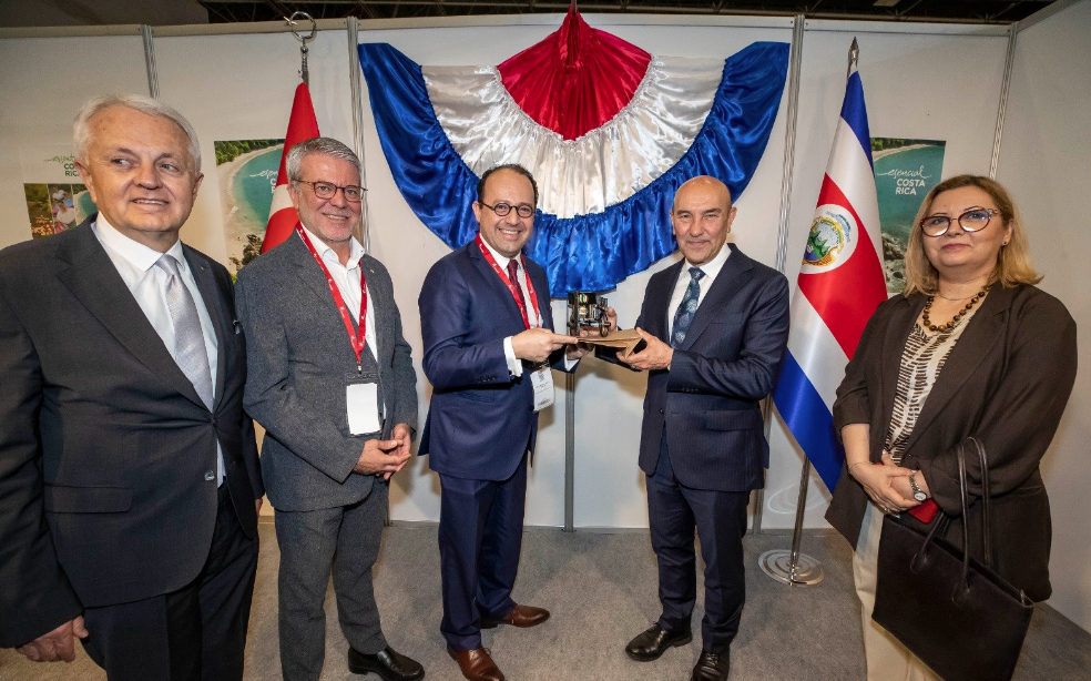 İzmir'in ilk kahve fuarı başladı