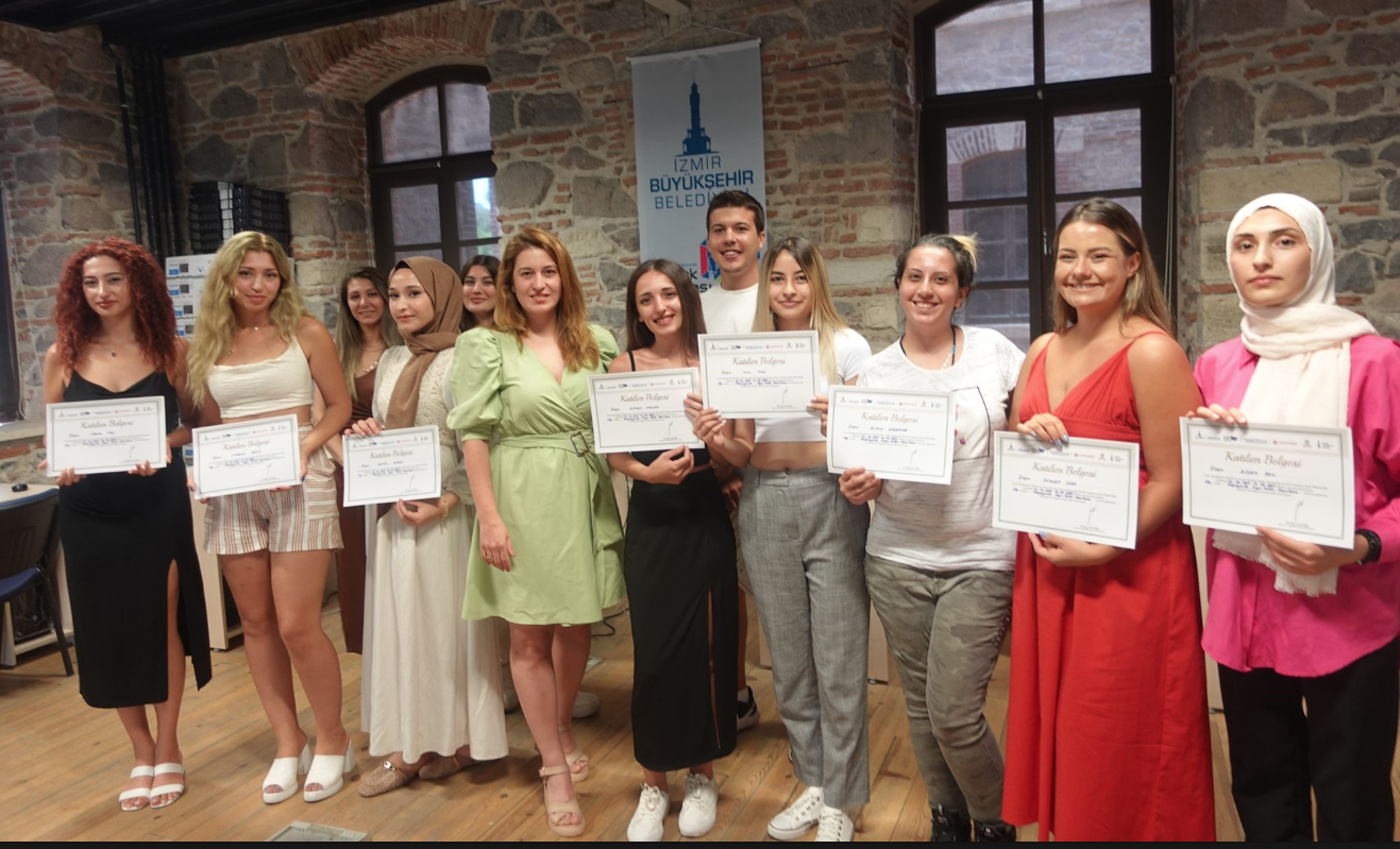 Meslek Fabrikası ile gençlerin yıldızı parlıyor