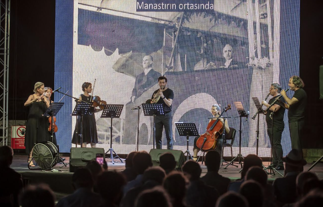 Batur'dan Lozan Antlaşması açıklaması: Her Türk minnet duymalı