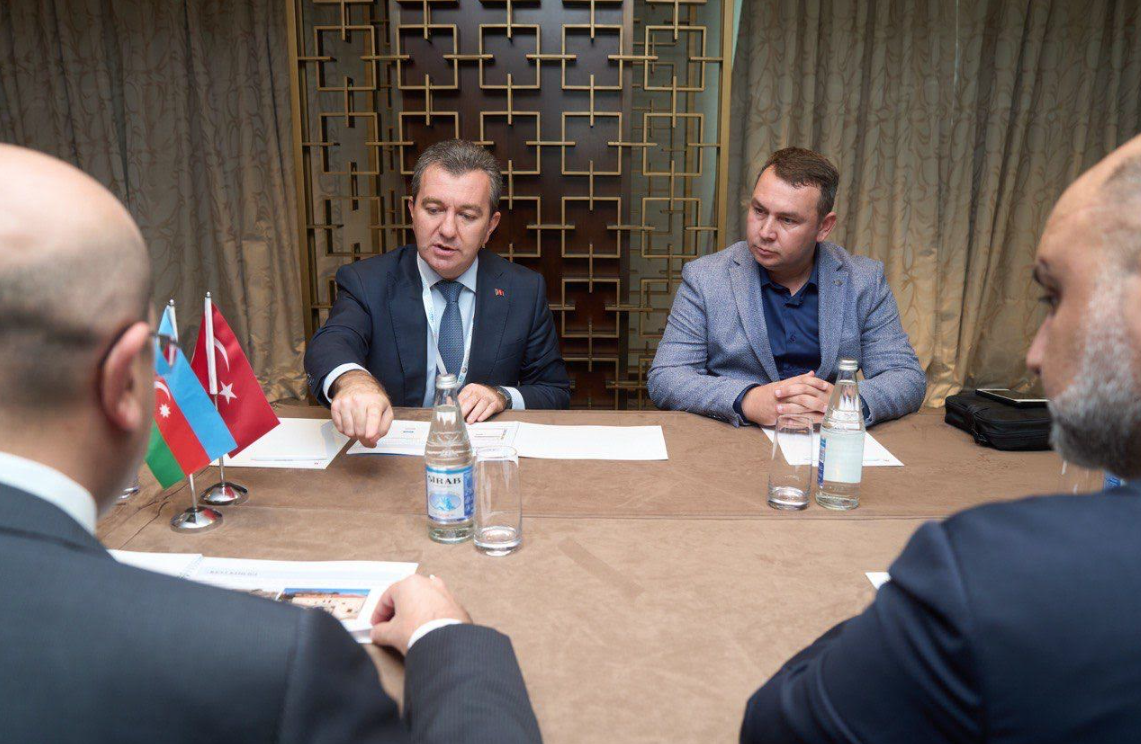 Başkan Koştu, Azerbaycan'da Şehir Planlama Forumu'na katıldı