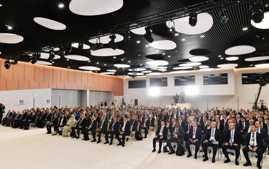 Başkan Koştu, Azerbaycan'da Şehir Planlama Forumu'na katıldı