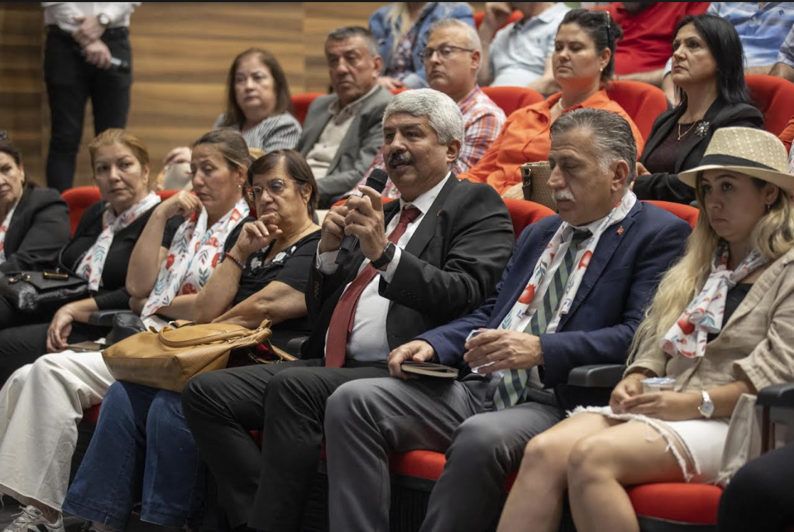 Başkan Mutlu muhtarlarla bir araya geldi