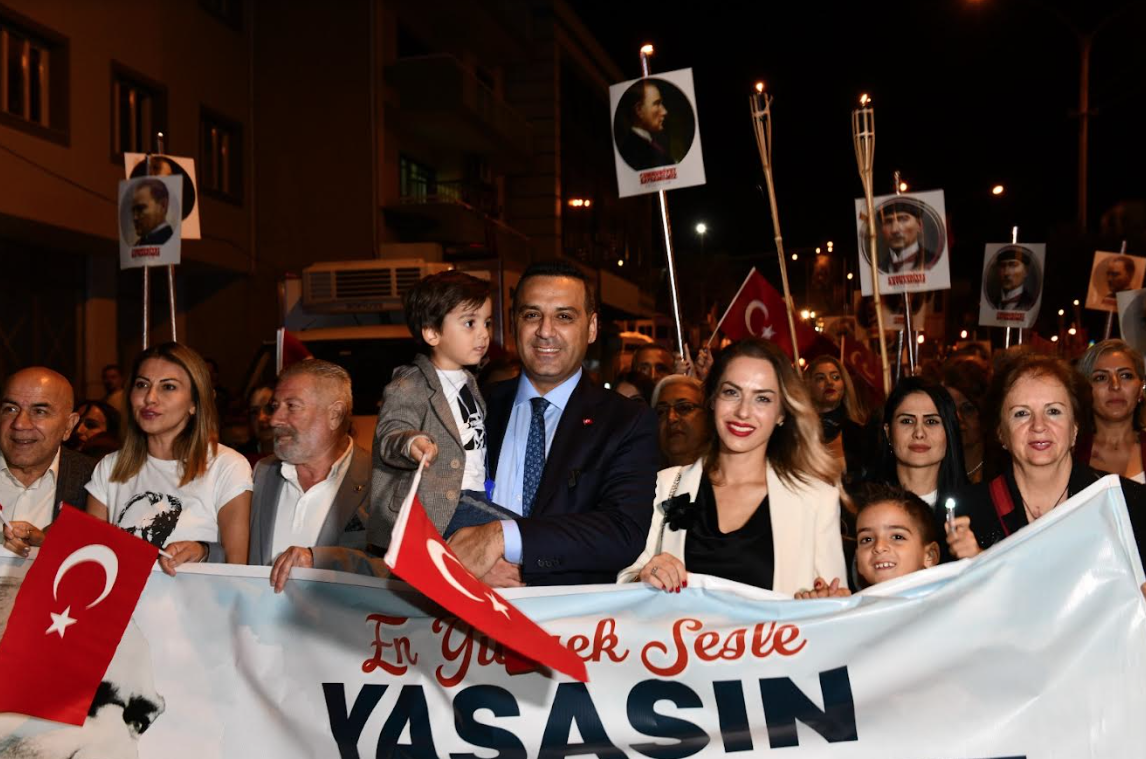 Çiğli’de Cumhuriyetin 101. yılında gurur ve coşku