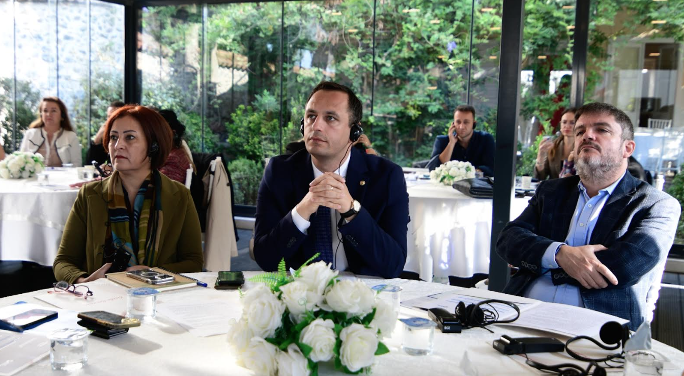 Bornova’da depremin yıldönümünde uluslararası çalıştay