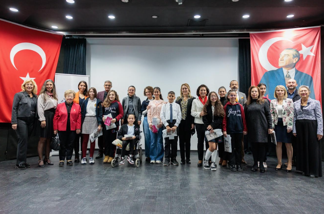 Atatürk'ün çocukları Atatürk'ü anlattı