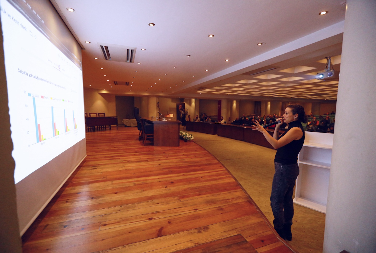 Meryem Ana Evi Otopark gelirleri ellerinden alınan Efes Selçuklular : 'Yoksulluk ve kent hakkı' için buluştul