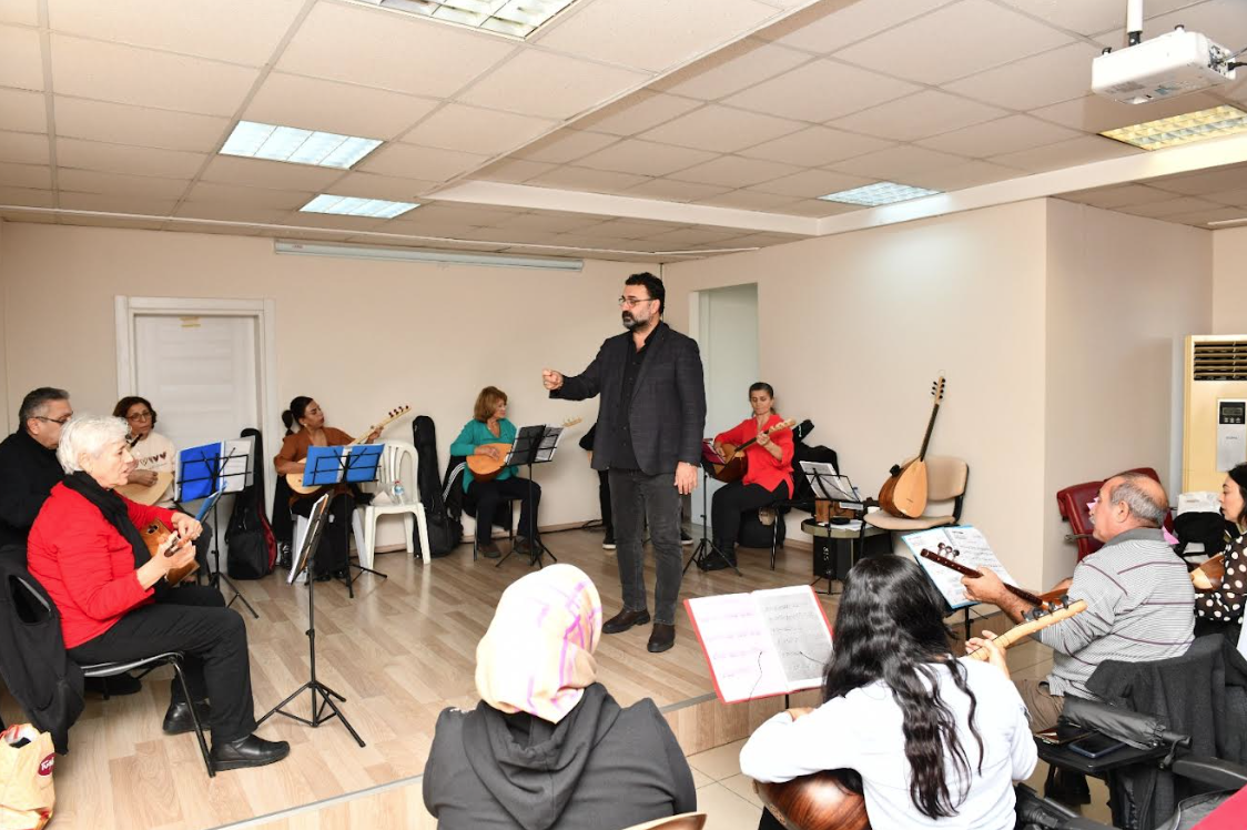 Çiğli’nin kültür kursları tüm hızıyla devam ediyor