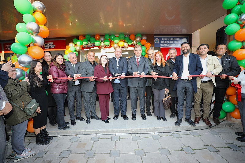 Menderes’te Sosyal Market ve Ücretsiz Çamaşırhane Kapılarını Açtı