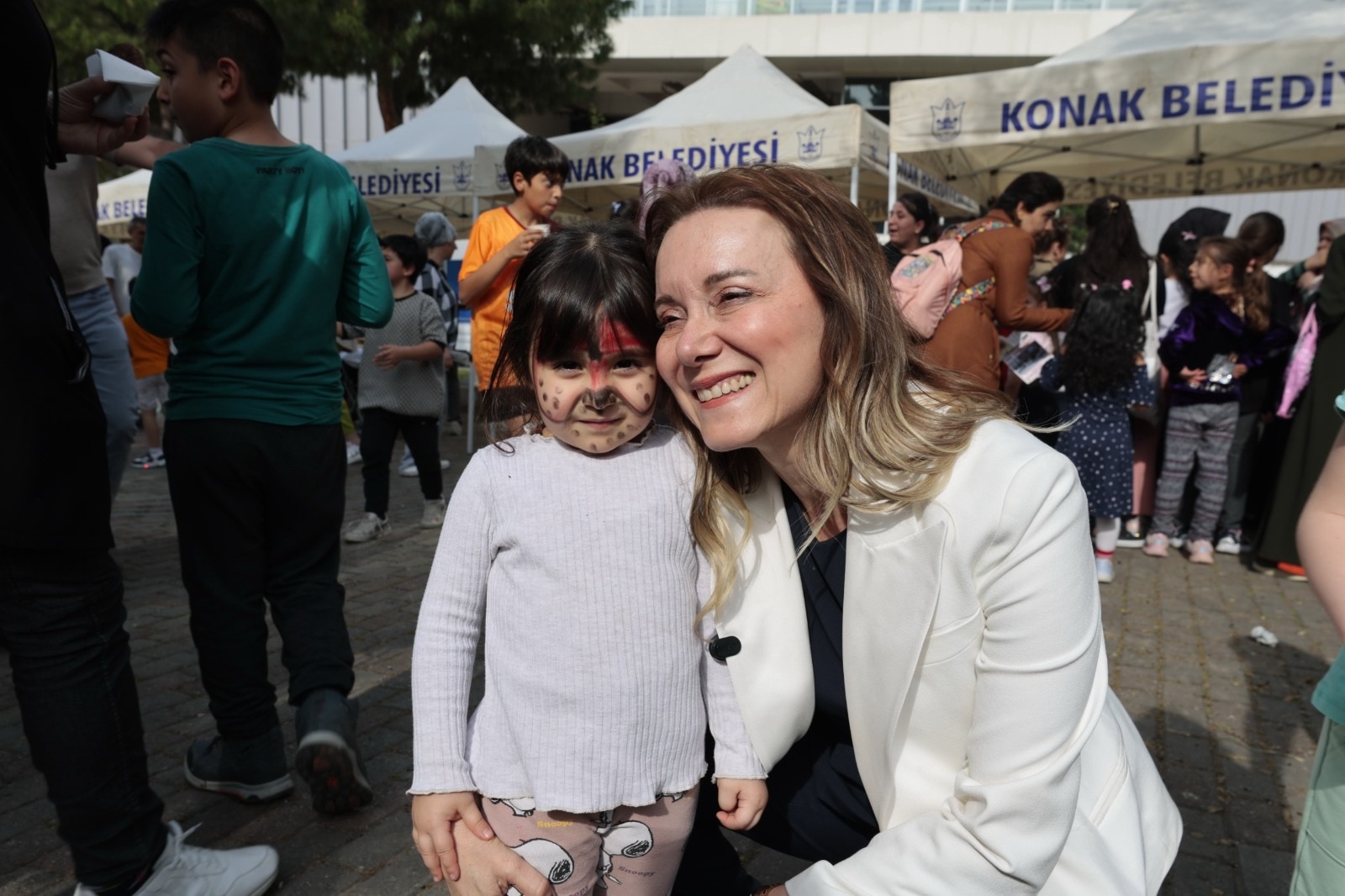 Başkan Mutlu çocukların bayram coşkusuna ortak oldu