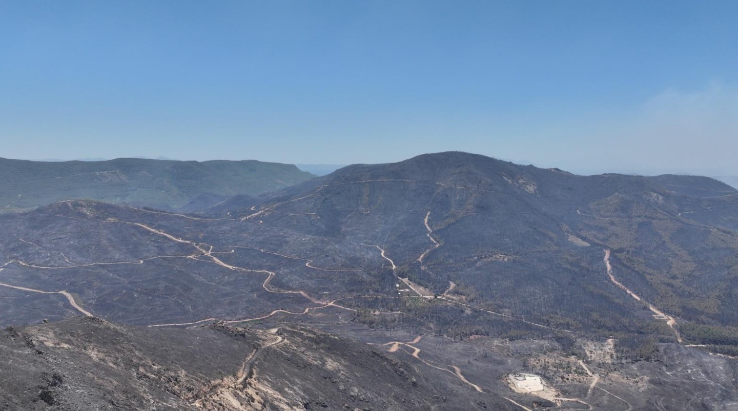Büyükşehir ekipleri tüm birimleriyle sahada