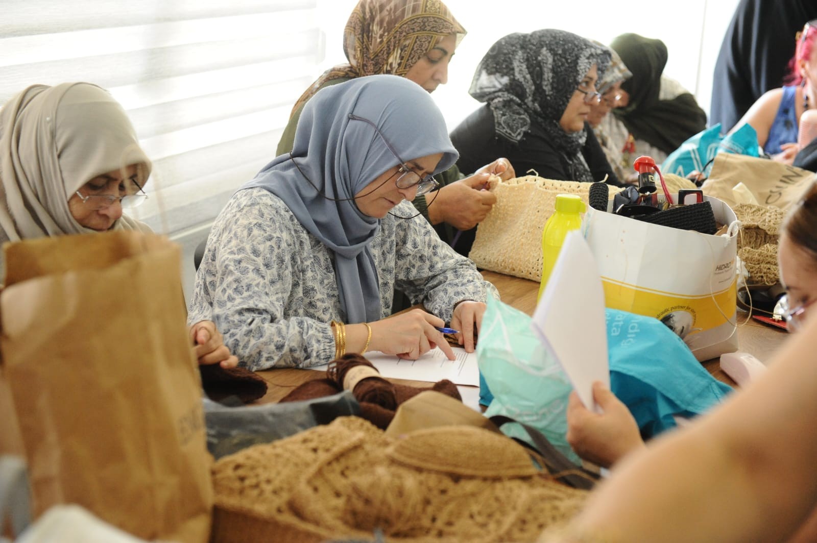 Karşıyaka’da ‘Kadın Gücü’ mahalle mahalle yayılıyor