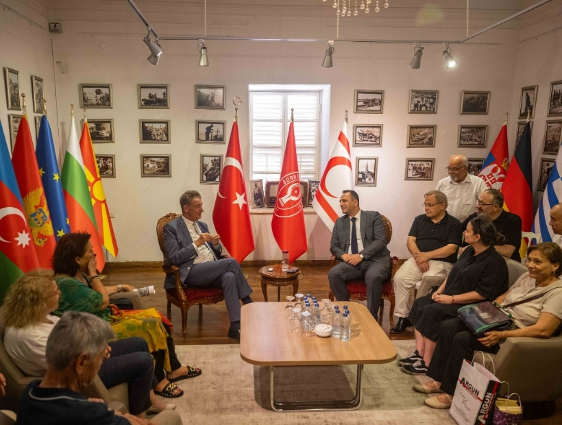 Hüsnü Bozkurt’tan Başkan Eşki’ye ziyaret: “Gençlerle umut büyüyor”