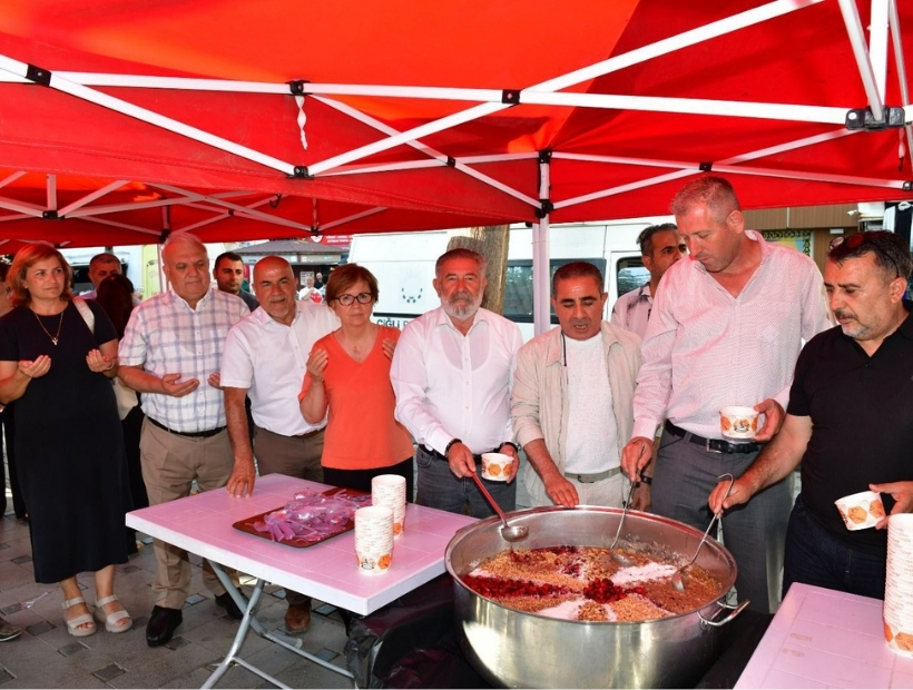 Çiğli Belediyesi’nden Muharrem Ayında birlik ve bereket sofrası