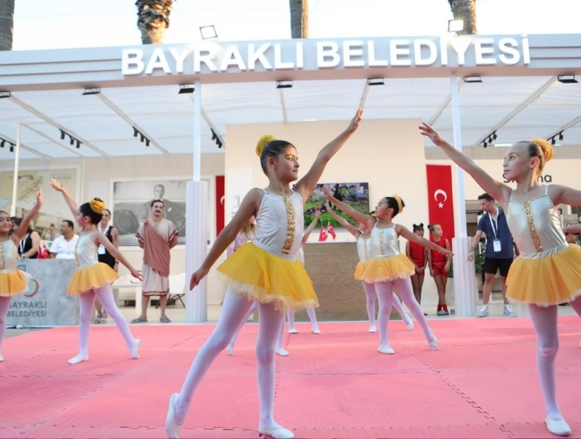 Bayraklı Belediyesinden İzmir Fuarı’na muhteşem final