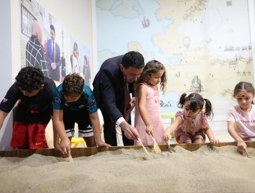 Bayraklı Belediyesinden İzmir Fuarı’na muhteşem final