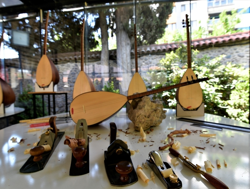 Bornova’da Çalgı Yapım Çalıştayı büyük ilgi gördü