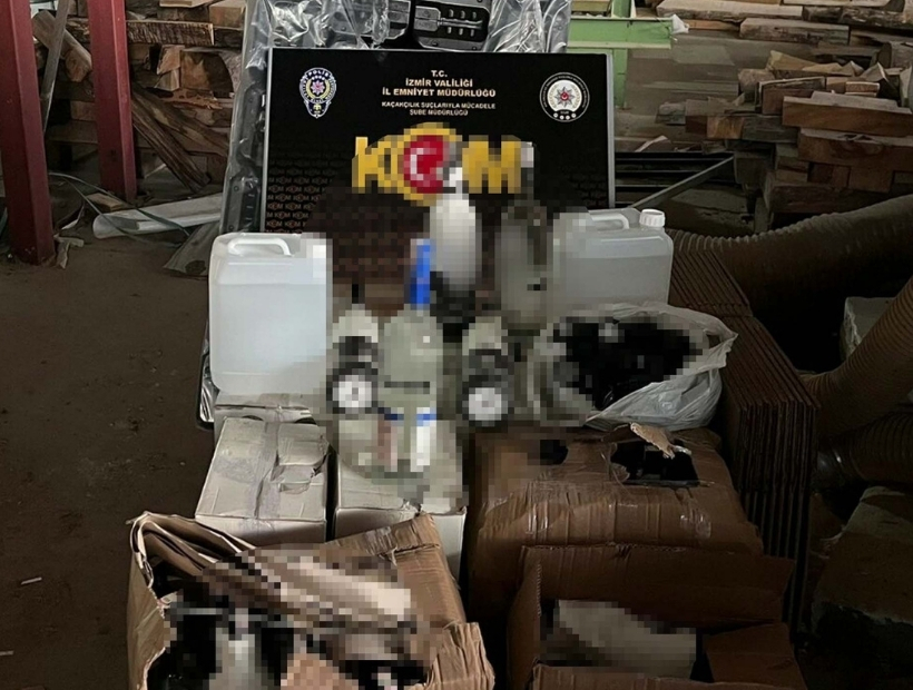 İzmir'de sahte içki operasyonu; 2 kişi tutuklandı