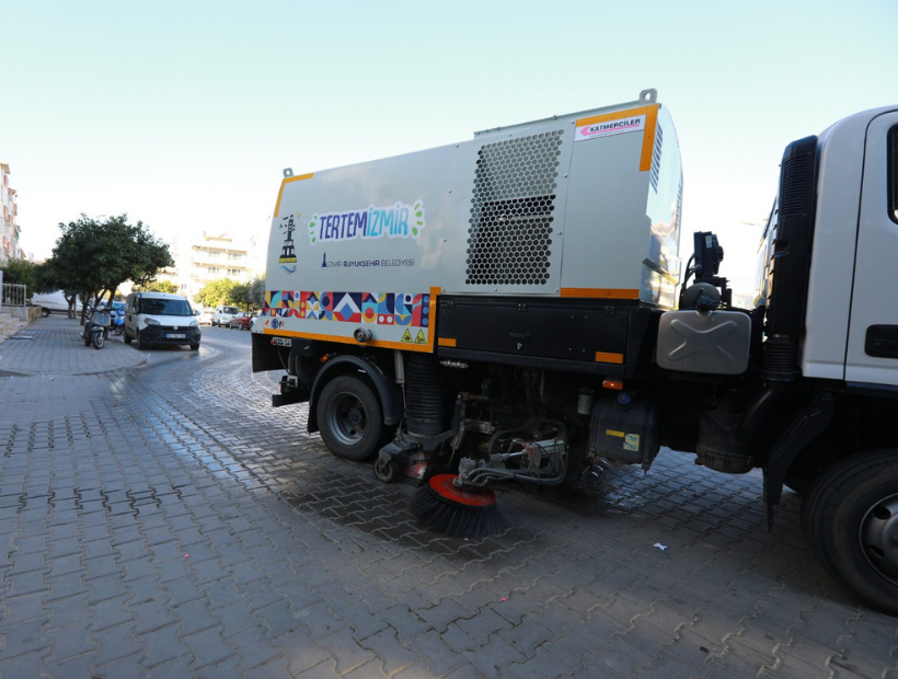 Efes Selçuk sokaklarında temizlik harekâtı