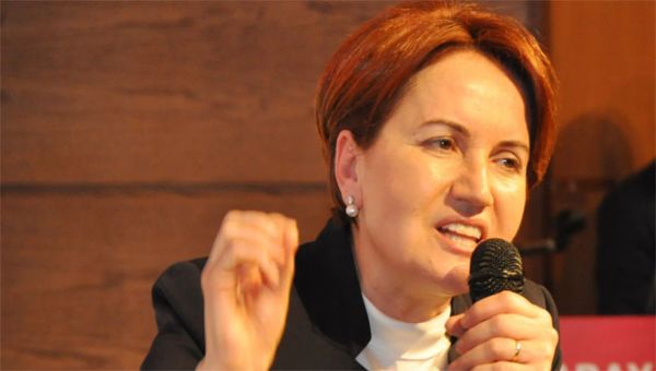 Meral Akşener: 'O sandalyeleri eskittiniz, kalkmadınız'