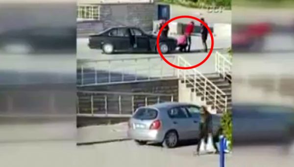 Polisten gençlere talim cezası